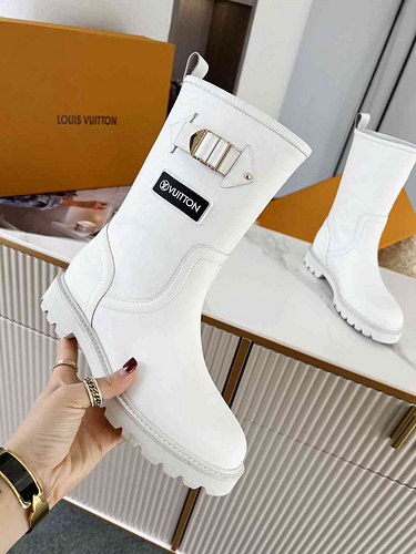 Louis Vuitton Leather Boots Wmns ID:20221117-344